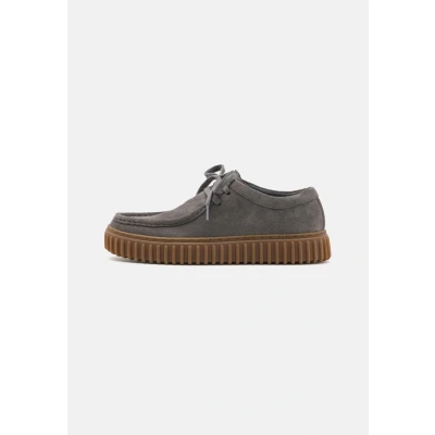 Abbildung von Clarks Torhill Sportlicher Schnürer, Herren, Größe: 41, Grey Schuhe