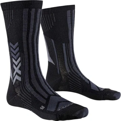 Abbildung von X Socks Trekking Perform Merino Crew Wandersocke Schwarz Mann Grösse 42 44