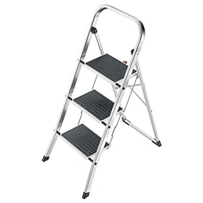 Abbildung von Hailo K70 StandardLine Alu Klapptritt Leiter 3 große Stahl Stufen mit Anti Rutsch Matten belastbar bis 150 kg Trittleiter Klappsicherung besonders leicht und einfach zu verstauen Silber