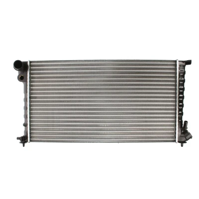 Abbildung von THERMOTEC D7P009TT Kühler, Motorkühlung 667 359 22 Schaltgetriebe Kühlrippen mechanisch gefügt PEUGEOT: 306 Hatchback