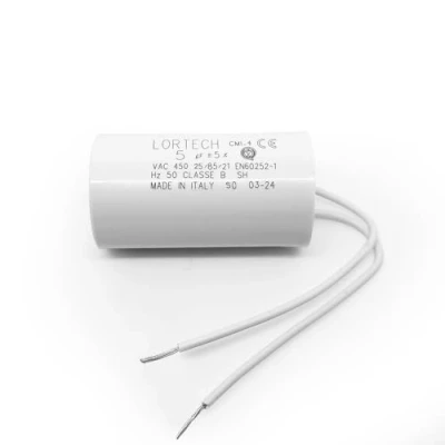 Abbildung von LORTECH Kondensator 5µF Ø30 x 55 mm Flacher Boden Kunststoff Rechteckig 230V AC ±5% Toleranz Italienischer Hersteller