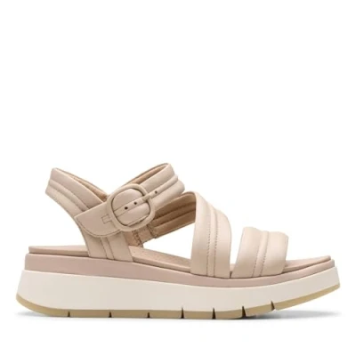 Abbildung von Clarks Damen Tuscan Strap Sandale, Sand Leather, 37 EU