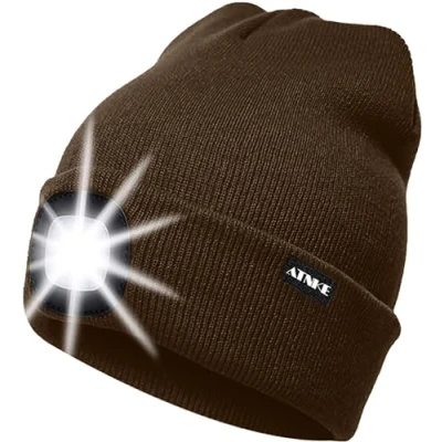 Abbildung von ATNKE LED Beleuchtete Mütze,Wiederaufladbare USB Laufmütze mit Licht Extrem Heller 4 Lampe Winter Warme Stirnlampe für Herren und Damen Geschenke/Coffee