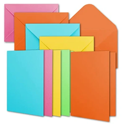 Abbildung von 50 Kartensets inklusive Briefumschläge Blanko Karten mit Geschenkschachtel bunter Farbmix DIN A6 Einladungskarten aus 5 verschiedenen Farben 10,5 x 14,8 cm