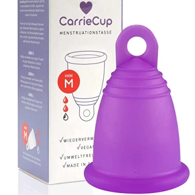 Abbildung von CarrieCup Menstruationstasse mittel, Made in Germany inkl. Beutel BPA frei, Alternative zu Tampons und Binden, silikonfrei, Menstrual Cup Lila