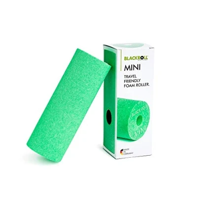 Abbildung von BLACKROLL® MINI Faszienrolle (15 x 5 cm), kleine Fitness Rolle für die Selbstmassage, handliche Massagerolle unterwegs, im Büro oder Fitnessstudio, mittlere Härte, Made in Germany, Grün