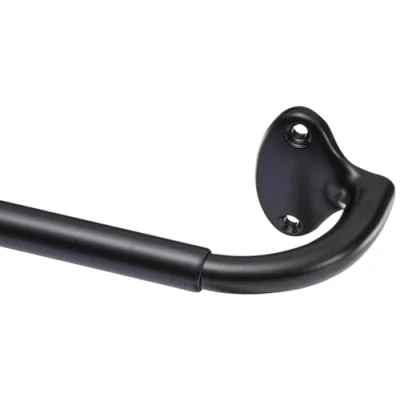 Abbildung von Amazon Basics Gardinenstange für Verdunkelungsvorhänge mit gebogener Stange Ausziehbar von 122 bis 224 cm, Schwarz