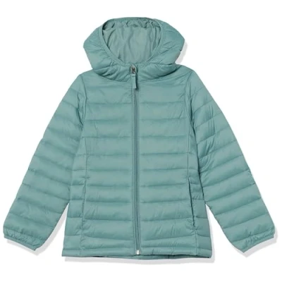 Abbildung von Amazon Essentials Mädchen Leichte, Wasserabweisende, verstaubare Kapuzenjacke, Grün, 6 7 Jahre