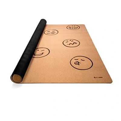 Abbildung von Secoroco Spielmatte aus Kork. Schadstofffreie Krabbelmatte für Babys und Kinder. Smileys 140x110 cm