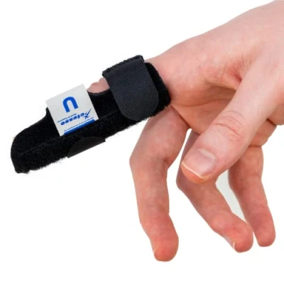 Abbildung von Actesso Neopren Fingerschiene Linderung bei Fingerverletzungs, Triggerfinger, und Schmerzen. Fur Zeigefinger, Mittelfinger, Ringfinger (Neopren Fingerschiene, Schwarz, Einheitsgröße)