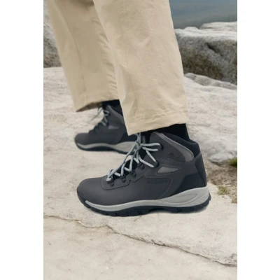 Abbildung von Columbia Newton Ridge PLUS Hikingschuh, Damen, Größe: 41, Quarry/cool wave Schuhe