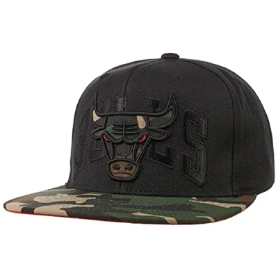 Abbildung von Mitchell &amp; Ness Cap INTL403 Chicago Bulls Schwarz Camo