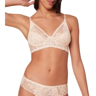 Abbildung von Triumph Damen Amourette Charm Delight N Bra, Fresh Powder, 80E