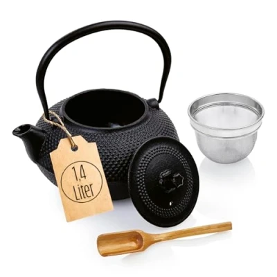 Abbildung von Lumaland Tee Kanne im Asia Hobnail Design 1 x gusseiserne Teekanne (1,4 Liter) 1x Bambus Dosierlöffel Edelstahlsieb
