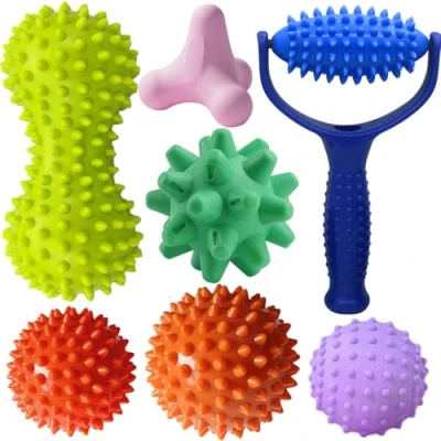 Abbildung von Massageball Set, igelball igelbälle, Erdnuss Igelball, 4 Eck Faszienball, Punkte Handroller für Plantarfasziitis, Triggerpunkttherapie, Myofasziale Tiefengewebserlösung