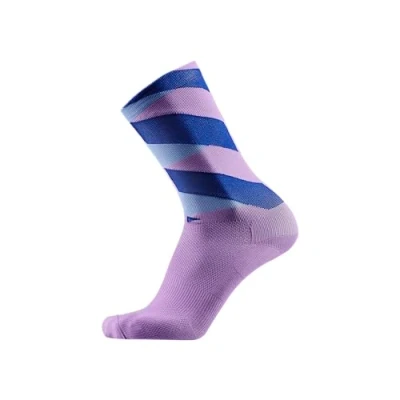 Abbildung von GORE WEAR Unisex Essential Signal Socken, Scrub Purple/Ultramarine Blue, 47 49 EU