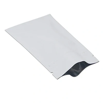 Abbildung von WACCOMT Pack 100 Stücke Matte Aluminiumfolie Verpackung Tasche Reißverschluss Selbstdicht Flachbeutel Lebensmittel Lagerung Geruchssicher Mylar Beutel (Matt Weiß, 7x10cm (2.7x3.9 inch))