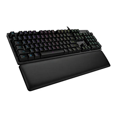 Abbildung von Logitech G513 mechanische Gaming Tastatur, GX Brown Taktile Switches, RGB Beleuchtung, USB Durchschleife, Handballenauflage mit Memory Foam, Aluminium Gehäuse, US QWERTY Layout Schwarz
