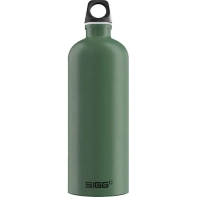 Abbildung von SIGG Alu Trinkflasche Traveller Leaf Green Klimaneutral Zertifiziert Für Kohlensäurehaltige Getränke Geeignet Auslaufsicher Federleicht BPA frei Grün 1L