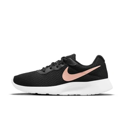 Abbildung von Nike Damen Tanjun Walking Schuh, Black/MTLC Red Bronze Barely V, 39 EU