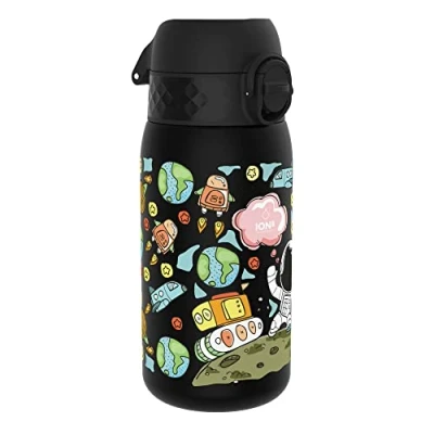 Abbildung von ION8 Kinder Trinkflasche, 350ml, Auslaufsicher, Einhandöffnung, Sichere Verriegelung, Spülmaschinenfest, BPA frei, Tragegriff, Klappdeckel, Leicht zu Reinigen, Klimaneutral, Weltraummann Design