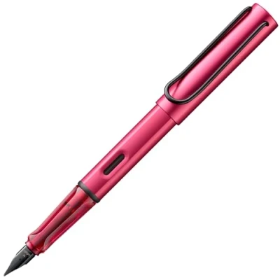 Abbildung von LAMY AL star leichter Füllhalter D09 aus Aluminium in fiery mit ergonomischem Griff und polierter Stahlfeder Strichbreite Extra Fein, inkl. Tintenpatrone T 10 blau