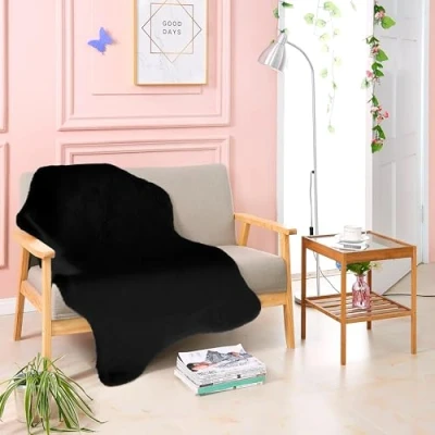 Abbildung von Teppich Wölkchen Fellteppich, Kunstfell Waschbar, Hasenfell Imitat, Kaninchenfell, Kurzfell Flauschiger Teppich, Bettvorleger, Fell, Fell für Sofa Schwarz 80x120cm