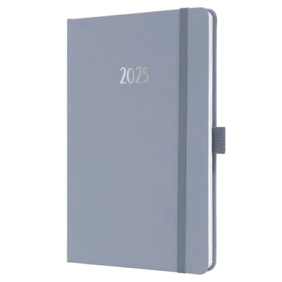 Abbildung von SIGEL J5407 Wochenkalender Jolie 2025, ca. A5, zart lila, Hardcover mit Textileinband, Gummiband, Stiftschlaufe, Einstecktasche, 174 Seiten, vegan, aus nachhaltigem Papier, Terminplaner