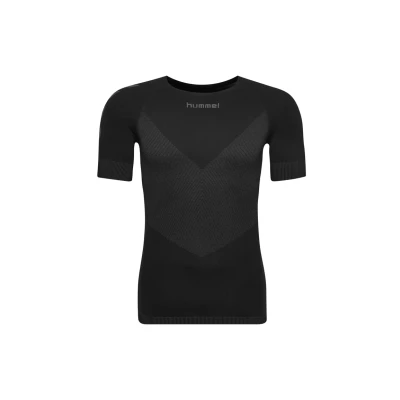 Abbildung von Hummel First Seamless Sport Tshirt, Herren, Größe: Small, Black