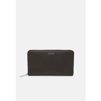 Abbildung von Calvin Klein MUST XL ZIP Around Wallet Geldbörse, Damen, Größe: One Size, Black