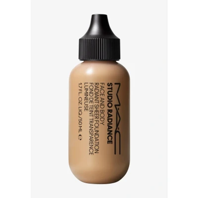 Abbildung von MAC Studio Radience FACE &amp; BODY Radient Sheer Foundation Foundation, Damen, Größe: 50 ml, C3