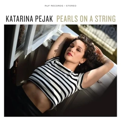 Abbildung von Pearls On A String