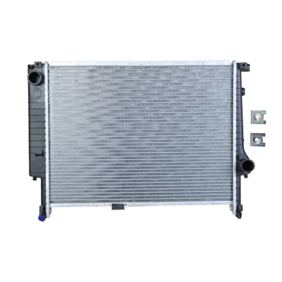 Abbildung von NRF EASY FIT 58117 Kühler, Motorkühlung Aluminium 551 405 42 mit Kolbenclip Kühlrippen gelötet BMW: 3 Coupe, Saloon, Touring kfzteile, mister auto