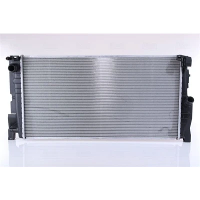 Abbildung von NISSENS 60863 Kühler, Motorkühlung Aluminium 682 355 26 Kühlrippen gelötet