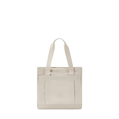 Abbildung von Johnny Urban Shopper Tasche Damen Beige Kim Tote Bag mit 16 Zoll Laptopfach für Arbeit, Uni, Schule, Strand Minimalistische Schultertasche Wasserabweisend