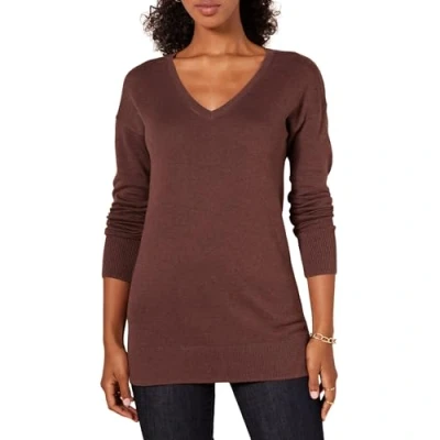 Abbildung von Amazon Essentials Damen Leichter Tunika Pullover Mit Langen Ärmeln Und V Ausschnitt (Erhältlich In Übergröße), Dunkles Kastanienbraun Meliert, XXL