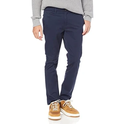 Abbildung von Amazon Essentials Herren Legere Stretch Chinohose mit Enger Passform, Marineblau, 33W / 30L