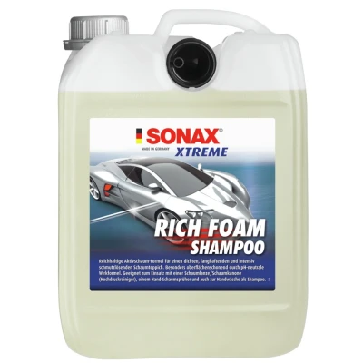 Abbildung von SONAX XTREME RichFoam Shampoo (5 Liter) mit kraftvoller Schmutzlösung und fruchtigem Berry Duft für das komplette Fahrzeug Art Nr. 02485000