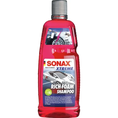 Abbildung von SONAX XTREME RichFoam Shampoo (1 Liter) Schaum / Snow Foam erzeugt dichten, langhaftenden &amp; schmutzlösenden Schaumteppich, ph neutral, Berry Duft Art Nr. 02483000