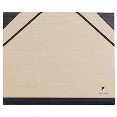 Abbildung von Clairefontaine 44000C Zeichenmappe Kraft mit Gummizug rücken 30 mm, Din A4, innen: 24 x 32 cm, außen: 26 33 braun, Kraftbraun