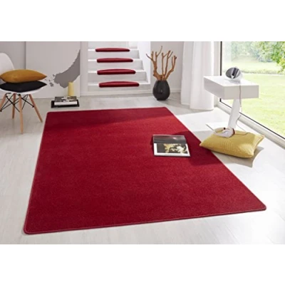Abbildung von Hanse Home Indoor Teppich Fancy Wohnzimmerteppich einfarbig Modern Velours für Esszimmer, Wohnzimmer, Kinderzimmer, Flur, Schlafzimmer, Küche Rot, 80x150cm