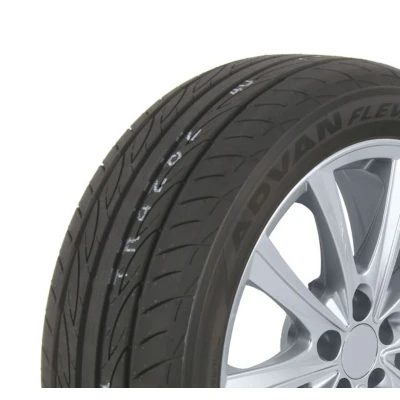 Abbildung von Yokohama Advan Fleva V701 215/55 R16 93W PKW Sommerreifen Reifen VOLKSWAGEN: Passat B7 Variant, B6 B5 GP Saloon 0V551609W