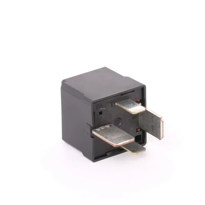 Abbildung von HELLA 4RA 007 793 031 Relais, Arbeitsstrom MERCEDES BENZ: E Class T modell, Vito Minibus, ML kfzteile, mister auto, atp autoteile, kfzteile24