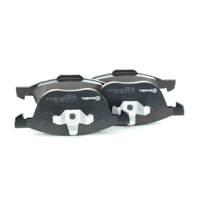 Abbildung von BREMBO P 24 061 Bremsbelagsatz exkl. Verschleißwarnkontakt mit Kolbenclip ohne Zubehör FORD: Focus 3 Turnier, C Max, Ecosport Mk2, MAZDA: 5