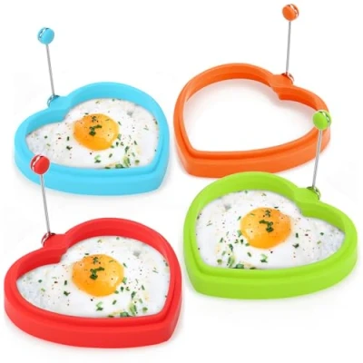Abbildung von COM FOUR® 4x Omelettpfannenform Herz Herzform für Spiegelei und Pancakes Silikonherz mit klappbarem Hitzeschutzgriff Spiegeleiformen (04 Stück bunt)