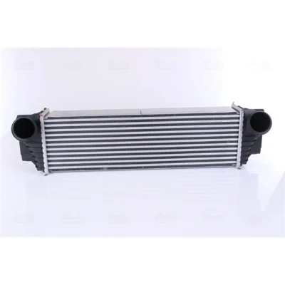 Abbildung von NISSENS 96100 Ladeluftkühler BMW: 5 Touring