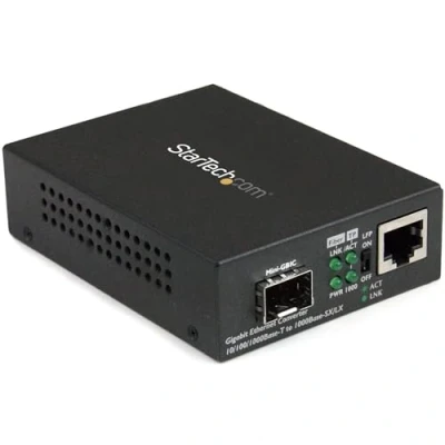 Abbildung von StarTech.com Gigabit Ethernet Glasfaser Medienkonverter mit offenem SFP Steckplatz Unterstützt 10/100/1000 Netzwerke (MCM1110SFP)
