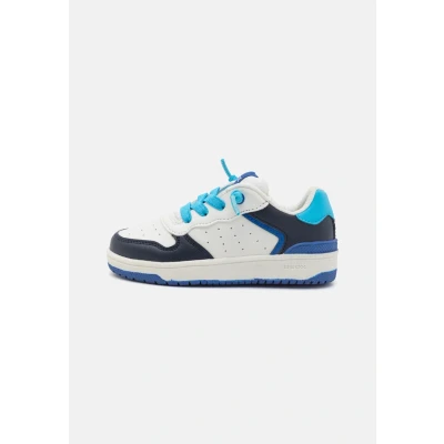 Abbildung von Geox Washiba BOY Sneaker low für Kinder, Größe: 29, White/azure Schuhe