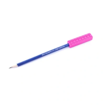 Abbildung von ARK® Beiß und Kauaufsatz für Stifte in verschiedenen Stärken Formen + Bleistift inkl. ATC Pflegeanleitung Sensory Kauaufsatz, Beißen, Kauen, Zahnen, Autismus (brick, fest pink)