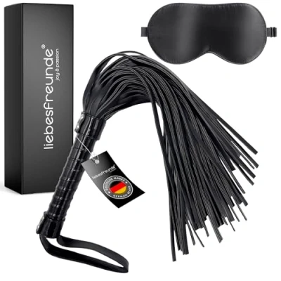 Abbildung von Liebesfreunde® Sex Peitsche Flogger BDSM Spielzeug, hart und weich anwendbar, inkl. Augenbinde